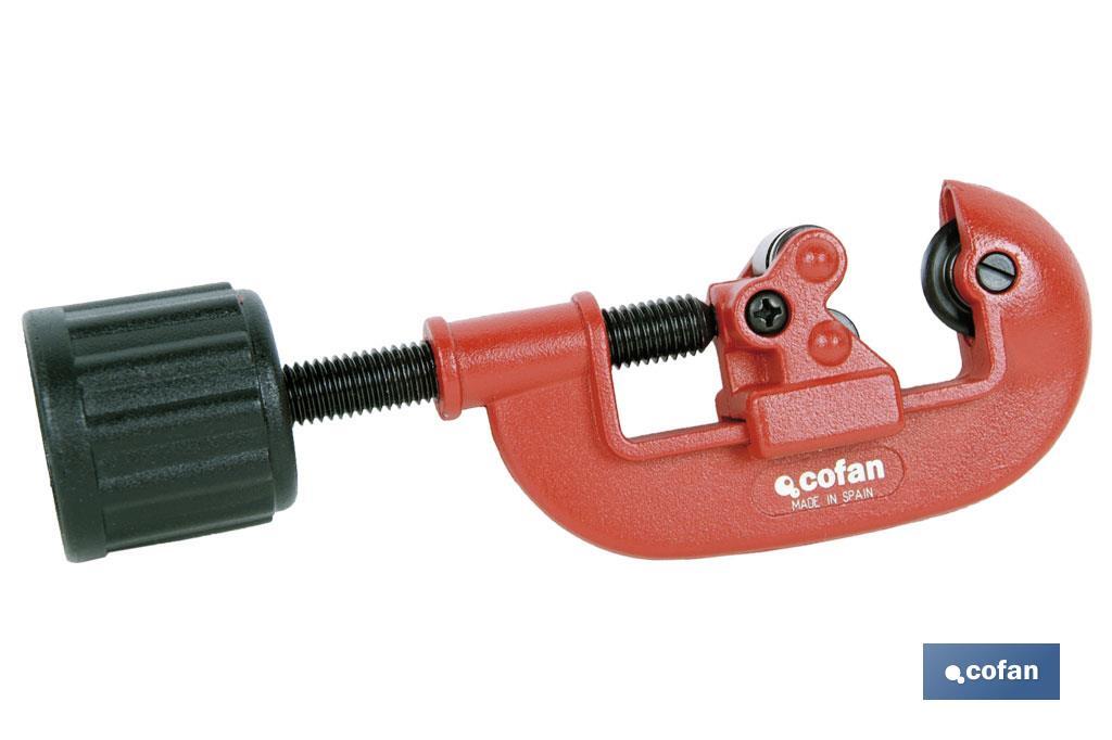 Cortatubos con 2 rodillos | Diámetro: 3-30 mm | Cortador ajustable | Color rojo - Cofan