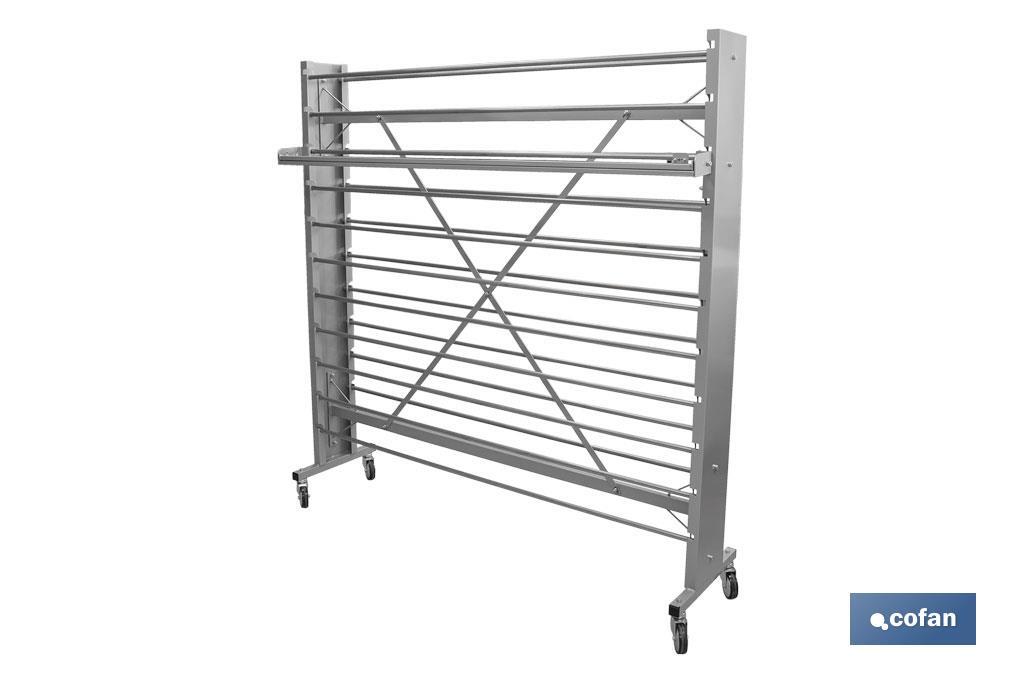 Expositor de hules y manteles horizontal | Material: metal y aluminio | Ruedas incluidas | Capacidad para 22 rollos | Medidas: 1,67 m de ancho x 1,55 m alto x 40 cm de profundidad - Cofan