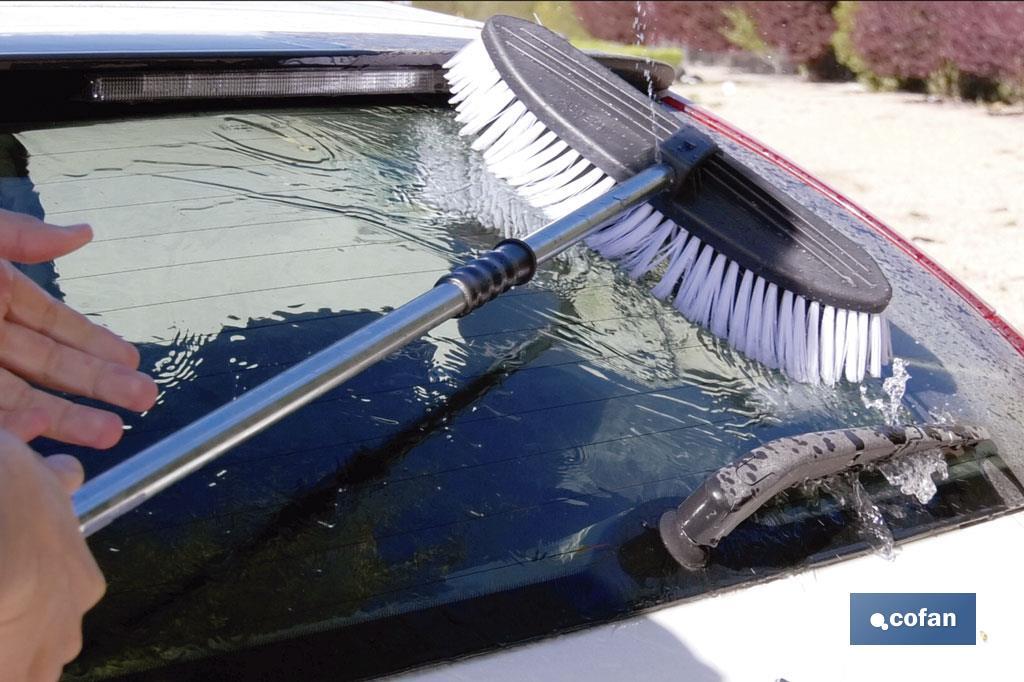 Cepillo para lavar coches profesional | Con canal de agua | Fabricado en PVC - Cofan