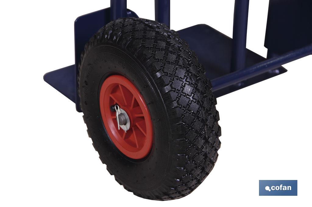 Chariot d’entrepôt avec pelle fixe et roues pneumatiques | Avec roues pneumatiques | Dimensions : 1100 x 520 x 480 mm - Cofan