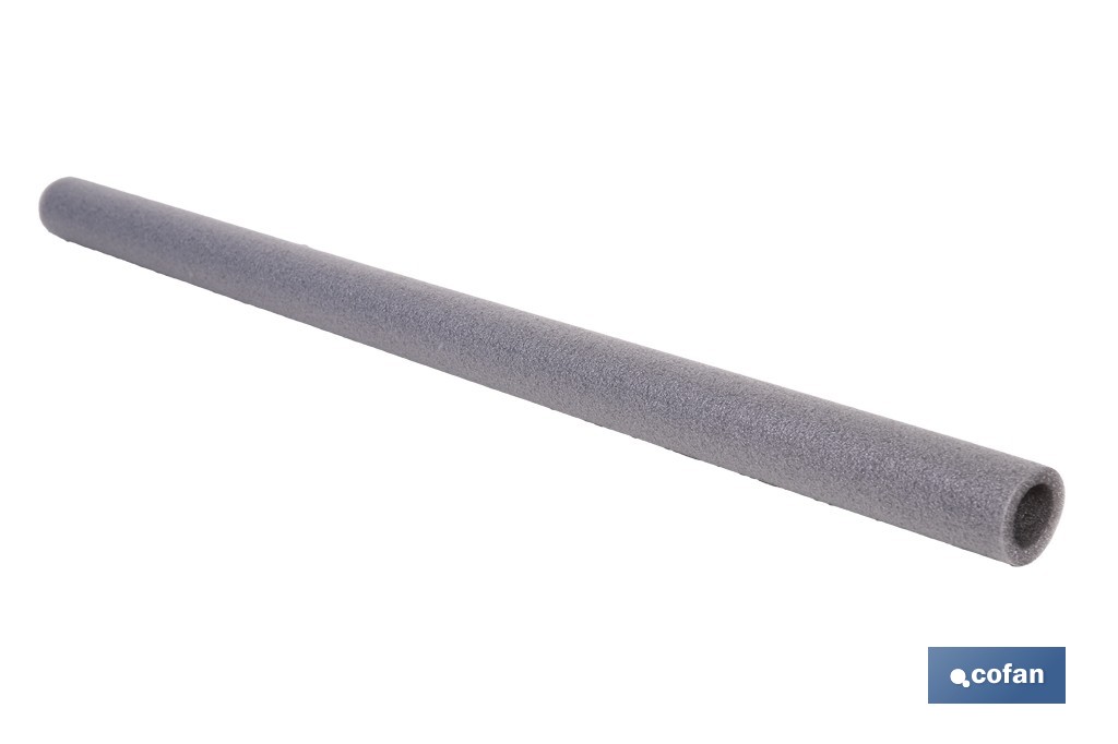 Coquillas aislantes para tuberías | Material: polietileno expandido | Color: gris | Protección térmica y anticorrosión | Disponible en diferentes diámetros y longitudes - Cofan