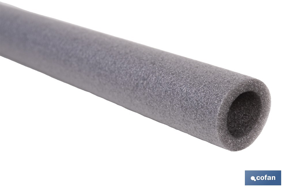 Coquillas aislantes para tuberías | Material: polietileno expandido | Color: gris | Protección térmica y anticorrosión | Disponible en diferentes diámetros y longitudes - Cofan