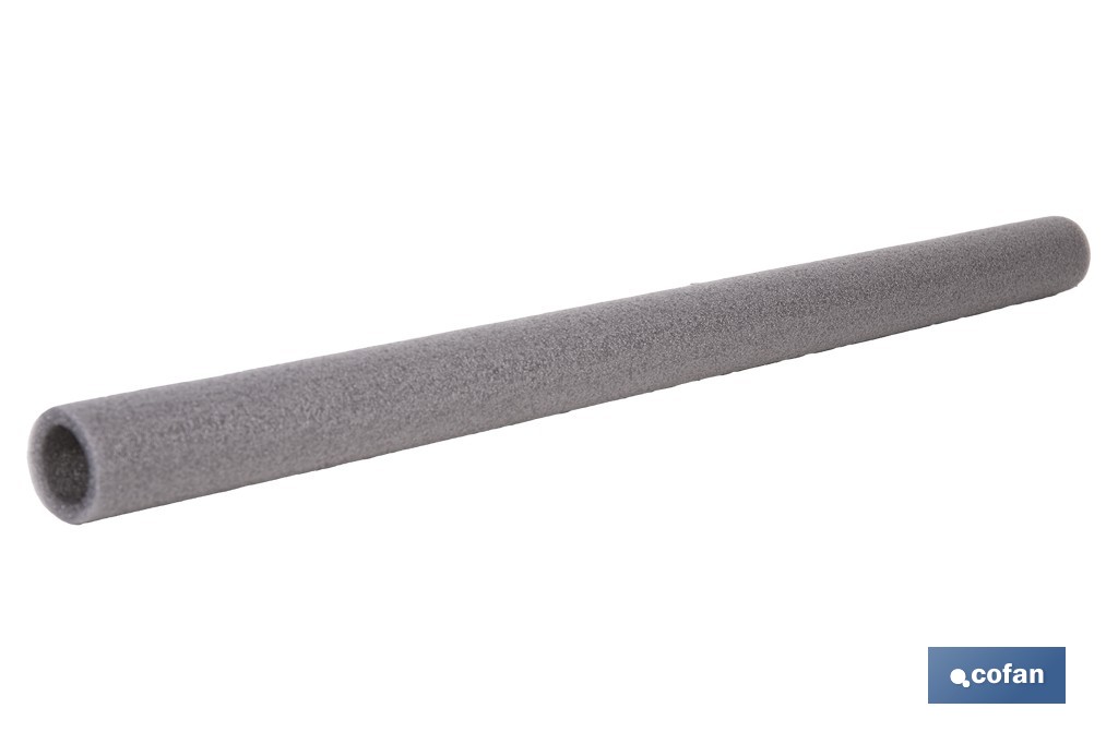 Coquillas aislantes para tuberías | Material: polietileno expandido | Color: gris | Protección térmica y anticorrosión | Disponible en diferentes diámetros y longitudes - Cofan