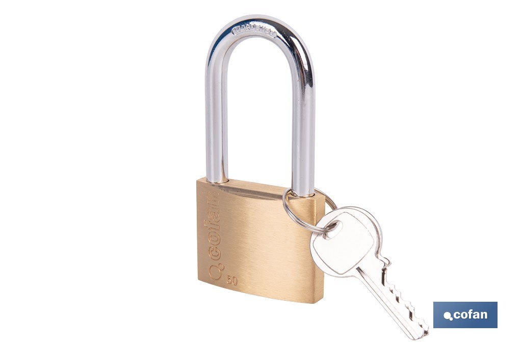 Candado de Latón Arco Largo Quality Plus - Cofan