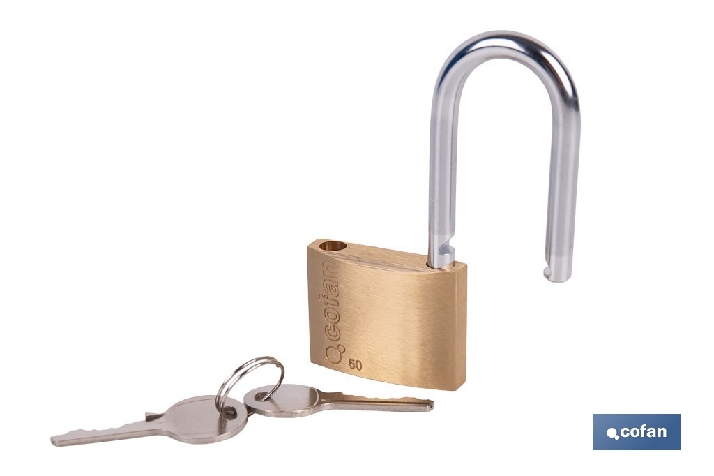 Candado de Latón Arco Largo Quality Plus - Cofan