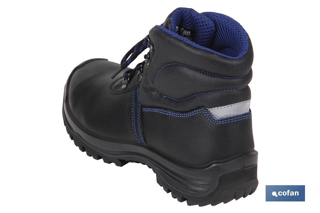 Bota de Piel | Color Negro | Seguridad S3 | Modelo Iskur | Puntera de Carbono Light - Cofan