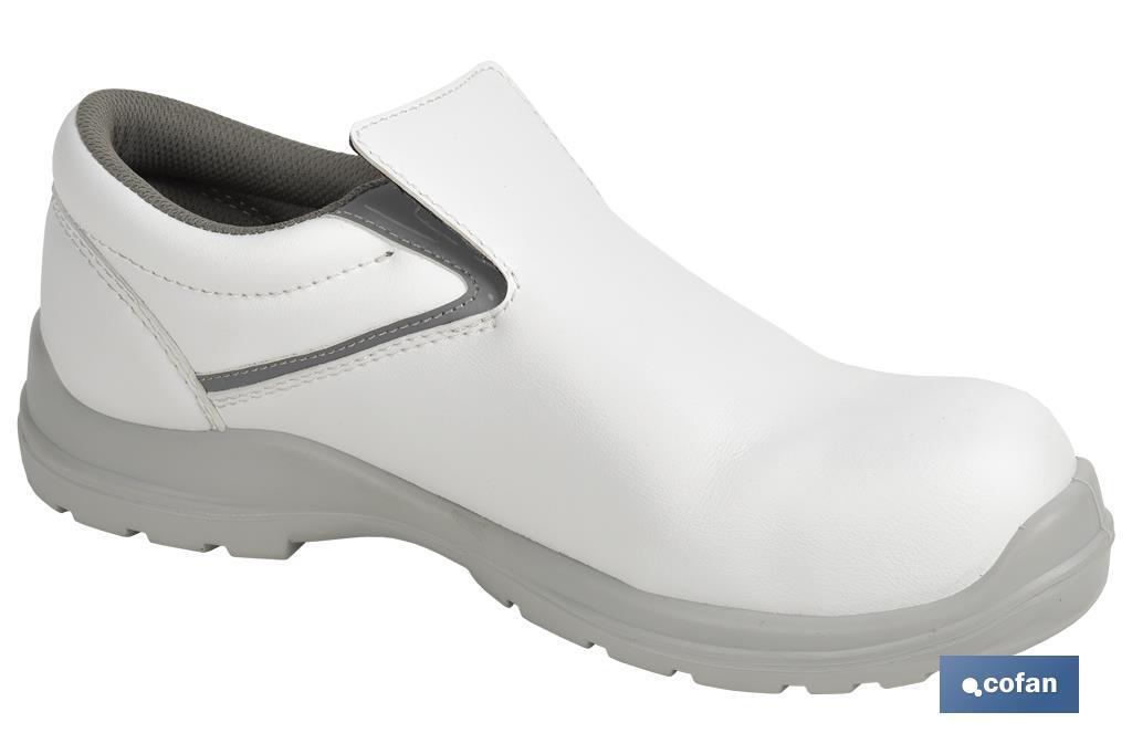 Mocassim de Segurança S2 SRC | Tamanhos desde o 35 até ao 47 em cor branco | Sapato de trabalho Modelo White Fox - Cofan