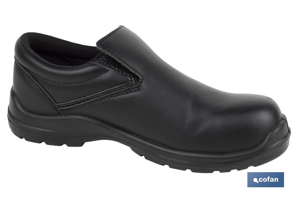 Cofan Mocassín de Segurança S2 SRC | Tamanho desde o 35 ao 47 em Cor Preto | Sapato de Trabalho Modelo Black Fox - Cofan