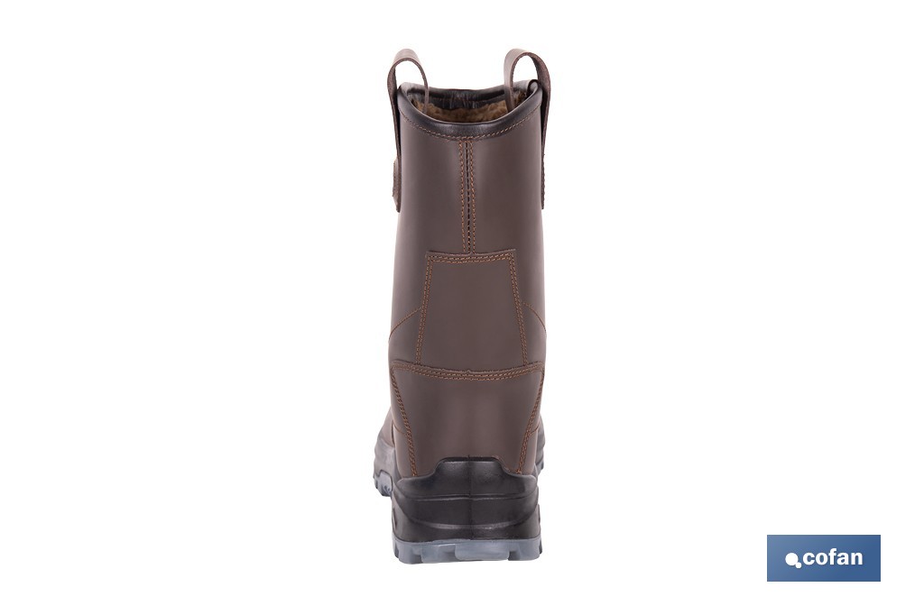Botas de seguridad Megan Pro con forro de borreguito | Puntera de composite y suela antideslizante | Disponible desde la talla 37 hasta la 47 - Cofan