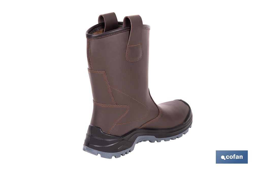Botas de seguridad Megan Pro con forro de borreguito | Puntera de composite y suela antideslizante | Disponible desde la talla 37 hasta la 47 - Cofan