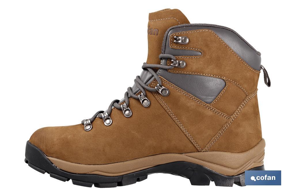 Brown hiking boot | Available sizes from 37 to 47 (EU) | Nobuck leather | Suitable for trekking - Cofan
