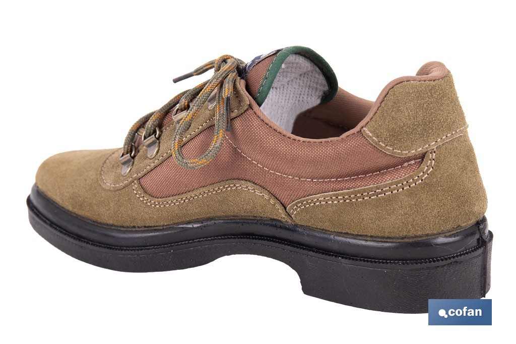 Zapatilla trekking Piornal | Piel de serraje y suela de caucho antideslizante | Disponible desde la talla 38 hasta la 46 - Cofan