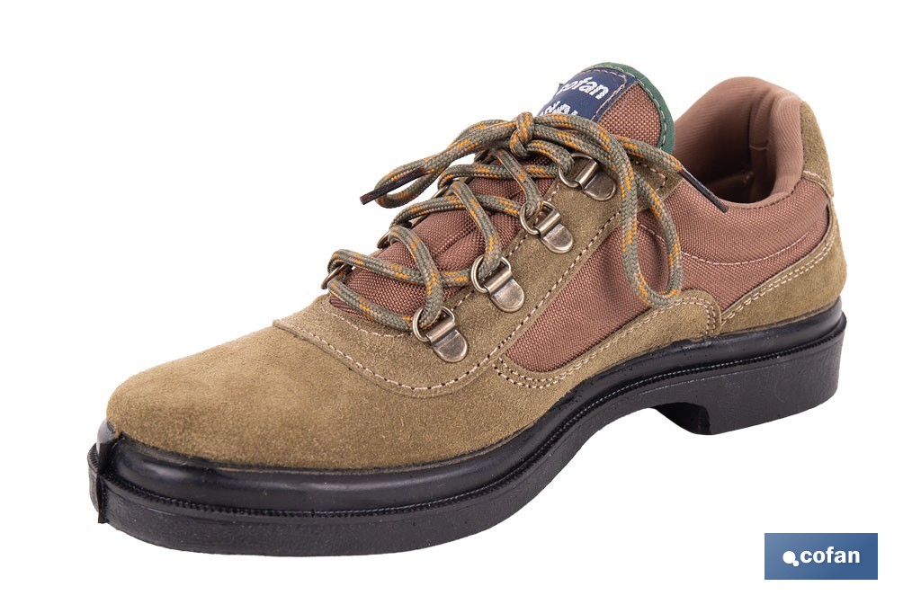 Zapatilla trekking Piornal | Piel de serraje y suela de caucho antideslizante | Disponible desde la talla 38 hasta la 46 - Cofan