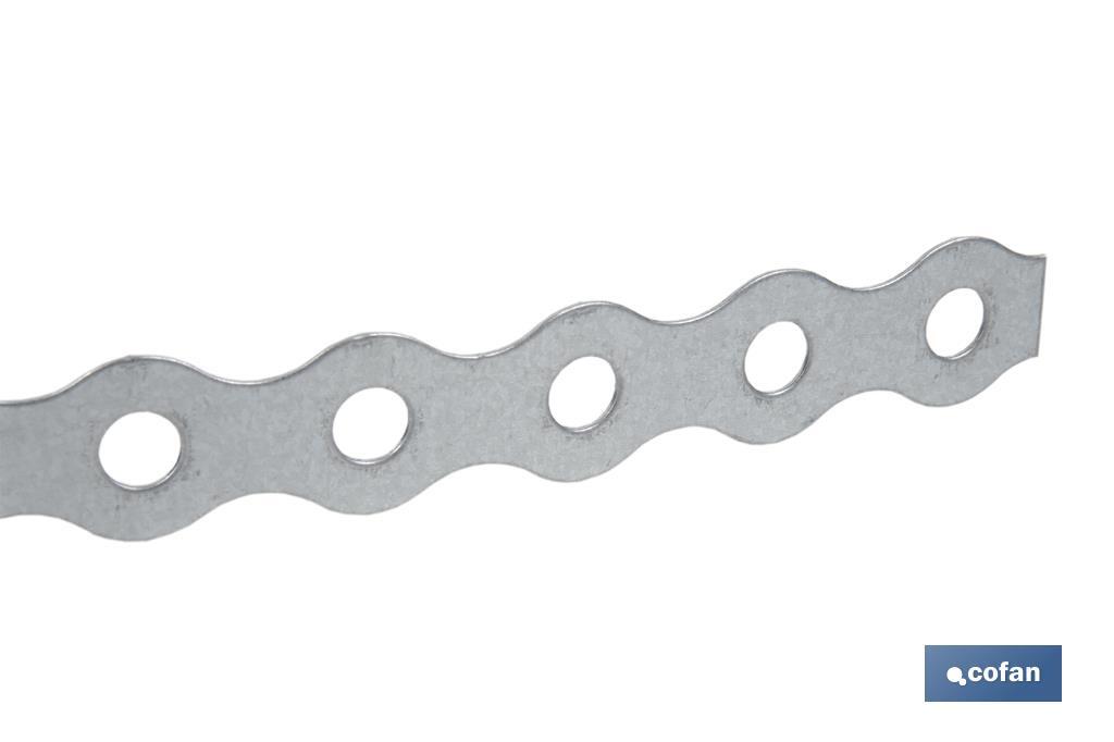 Rouleau de ruban perforé en acier galvanisé | Dimensions : 17 mm x 0,8 mm x 10 m - Cofan