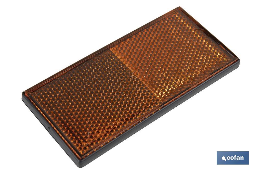 Catadióptrico rectangular con adhesivo para poner en vehículos | Medidas: 106 x 50 mm | Disponible en 3 colores - Cofan