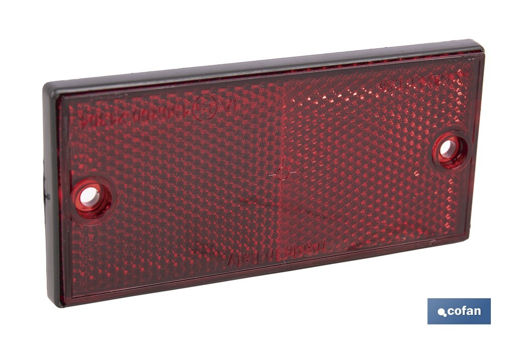 Rectangular reflector with holes | Screws not included | Approved product | Available in 3 different colours | Size: 106 x 50 mm - Cofan