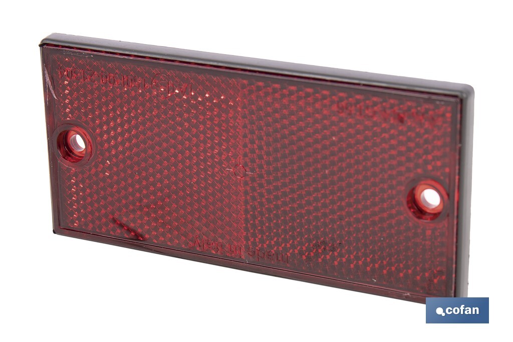 Rectangular reflector with holes | Screws not included | Approved product | Available in 3 different colours | Size: 106 x 50 mm - Cofan