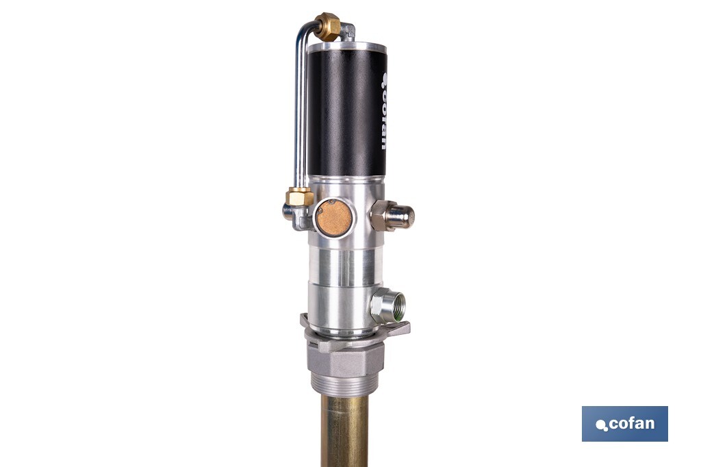 Bomba neumática lubricante | Relación 3:1 | Caudal: 14 LPM | Presión máxima: 10 bares | Disponible para bidones de 60 o 205 litros - Cofan