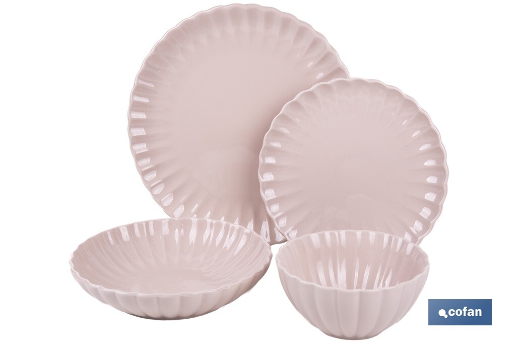 Vajilla de porcelana esmaltada en color rosa nude con diseño en relieve | Set de 16 piezas | Apta para lavavajillas, microondas y horno - Cofan