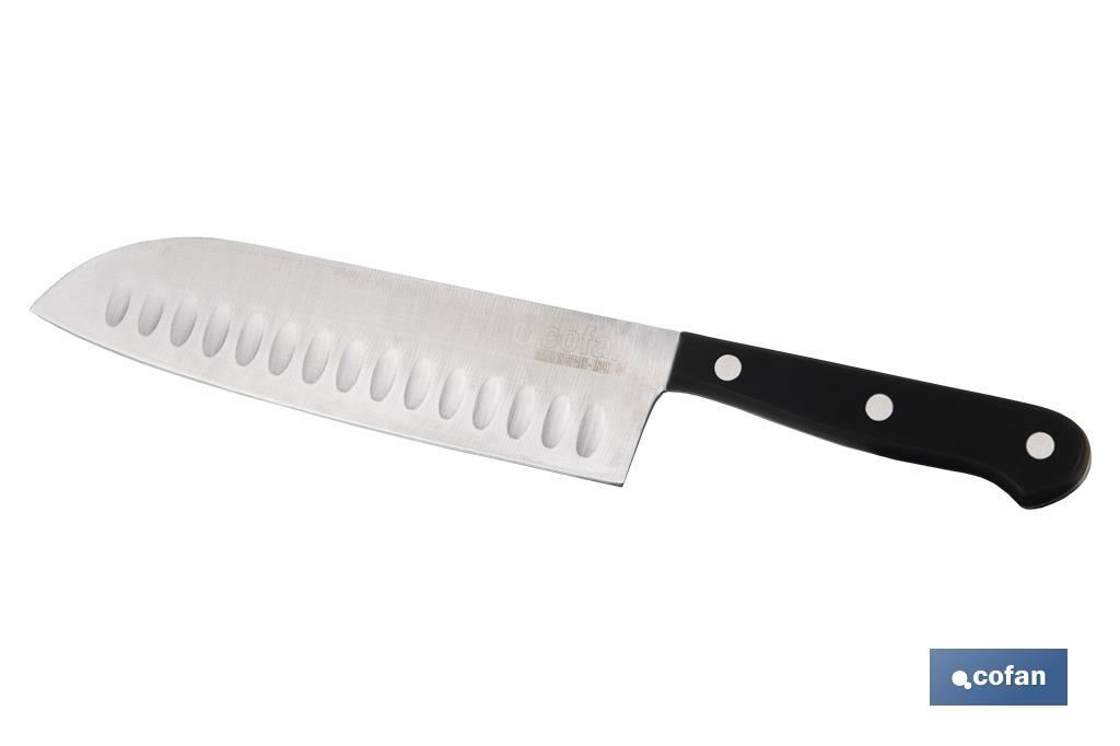 Cuchillo Santoku | Modelo Saffron | Medida de 17,5 cm | Hoja de Acero Inox. | Mango de Polioximetileno | Color Negro - Cofan