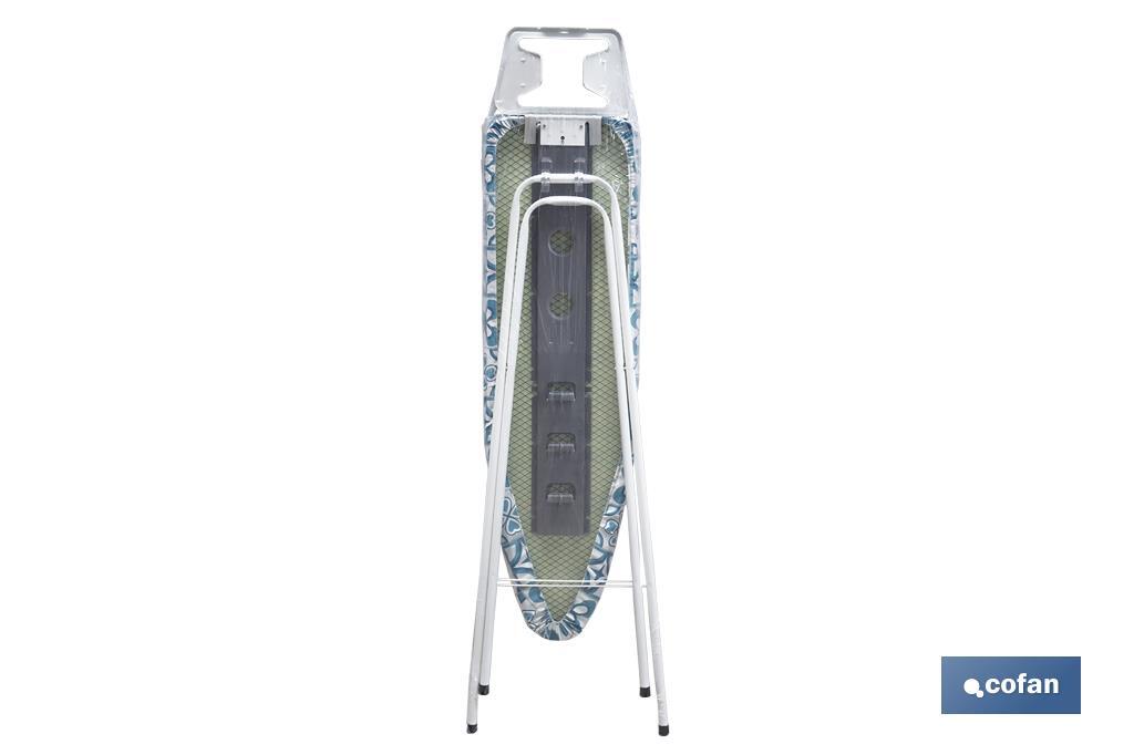 Tabla de planchar | 3 posiciones regulables | Compacta y ajustable | Patas antideslizantes | Medidas: 110 x 32 cm - Cofan