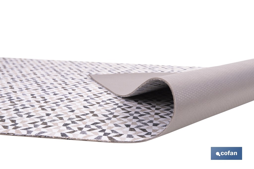 Rollo de alfombra vinílica para interior | Diseño de mosaicos gris, blanco y beige | Impermeable y de fácil limpieza - Cofan