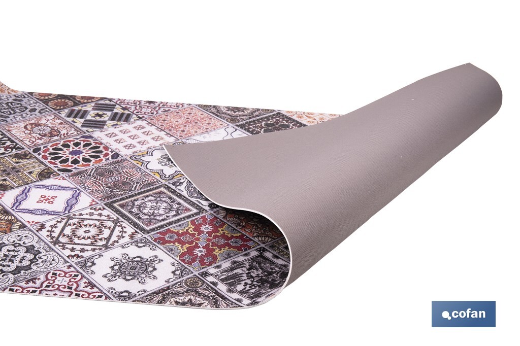 Rollo de alfombra vinílica semirrígida de impresión digital: Azulejos geométricos de colores | Resistente para suelos interiores y exteriores cubiertos - Cofan