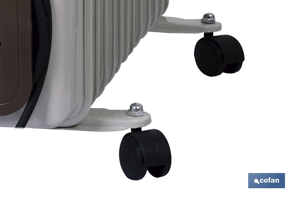 Radiador de aceite 2500 W | Color: blanco | Con 11 elementos y termostato regulable | Seguridad antiincendios y Control antivuelco - Cofan
