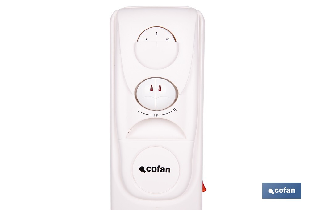 Radiador de aceite con termostato y ventilador | 1500 W + 400 W | 7 elementos | 3 niveles de potencia | Color blanco - Cofan