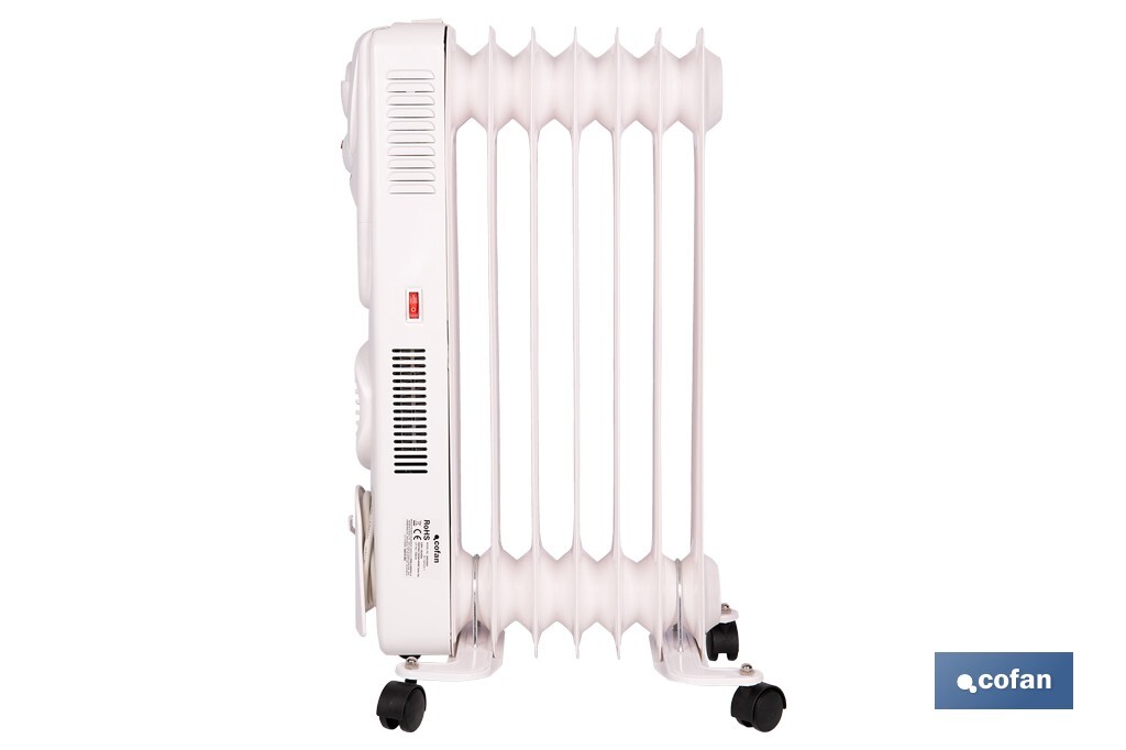Radiador de aceite con termostato y ventilador | 1500 W + 400 W | 7 elementos | 3 niveles de potencia | Color blanco - Cofan
