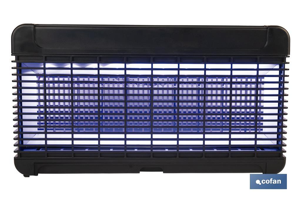 Lámpara LED antiinsectos con enchufe| Potencia: 13 W | Descarga Eléctrica: 4000 V | Área: 200 m² | Protégete contra los insectos - Cofan