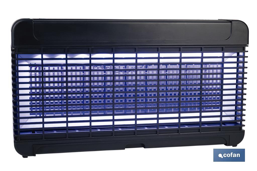 Lámpara LED antiinsectos con enchufe| Potencia: 13 W | Descarga Eléctrica: 4000 V | Área: 200 m² | Protégete contra los insectos - Cofan