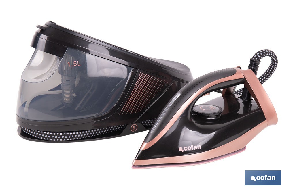 Centro de planchado con depósito de agua extraíble 1,5 litros | Potencia: 3100 W y 8 bares | Suela de cerámica y función de autolimpieza - Cofan