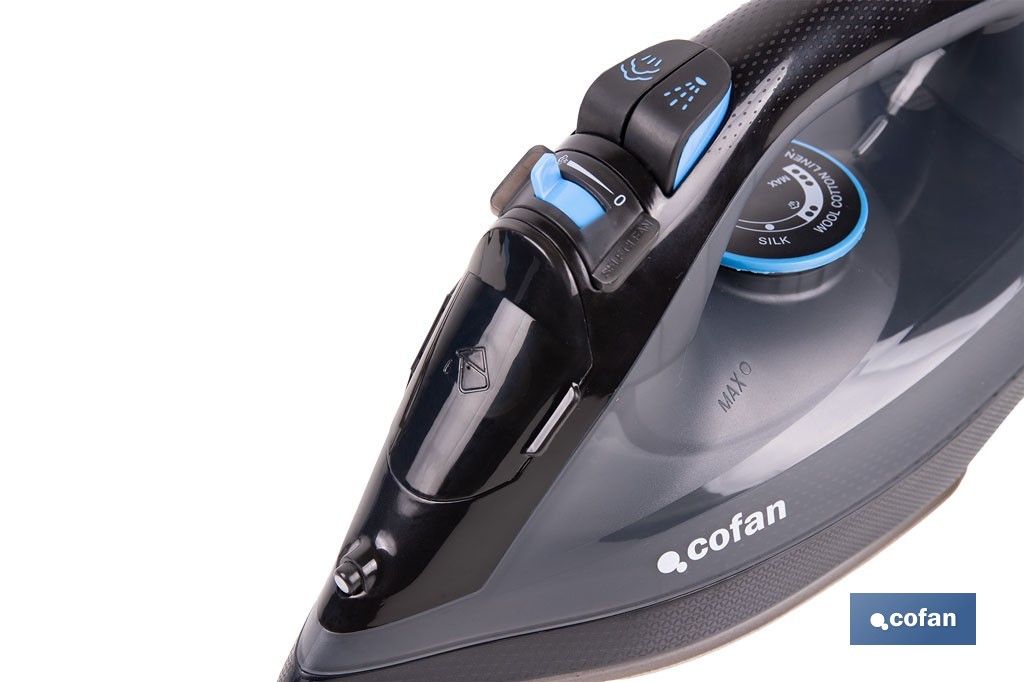 Plancha de vapor con suela de cerámica de doble capa | Potencia de 2400 W y depósito de 300 ml | Función vapor vertical y termostato ajustable - Cofan