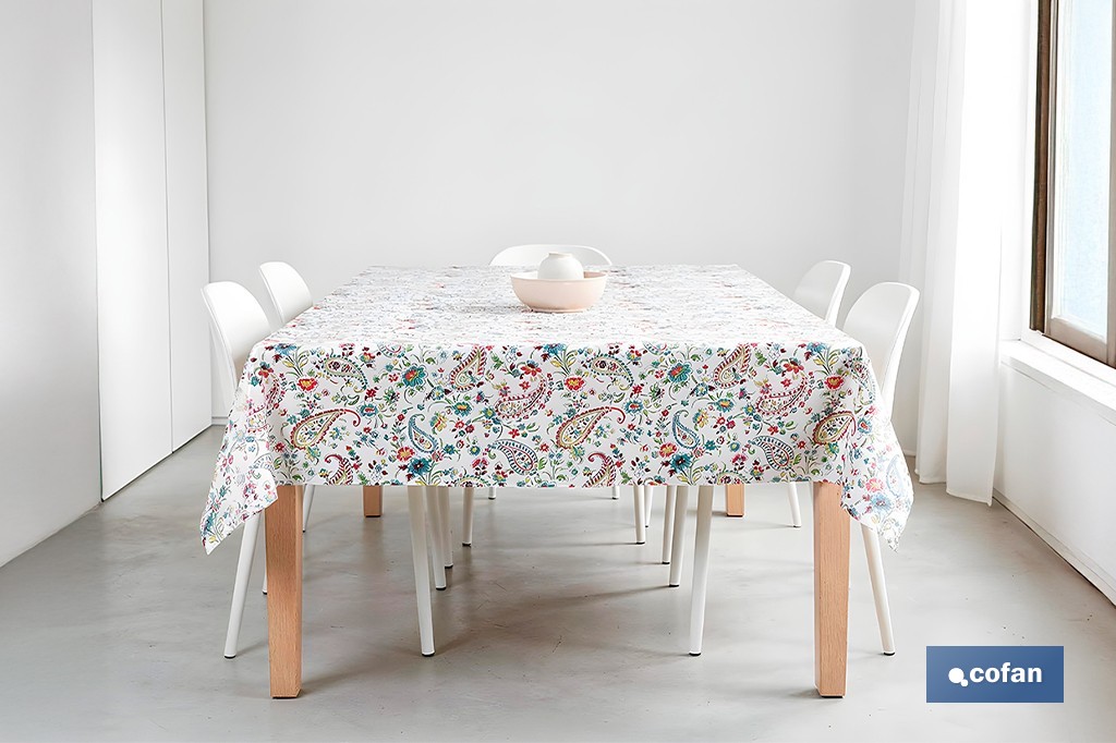 Rollo de hule estampado jardín floral | Materiales: PVC y tela no tejida de polipropileno | Fácil limpieza | Medidas 1,40 x 25 m - Cofan