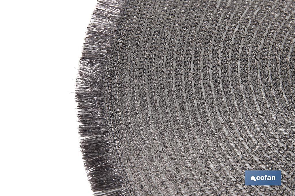 Decorative fringed round placemats | Available in gold and silver | Packs of 6 table mats | Diameter: 38 cm - Cofan