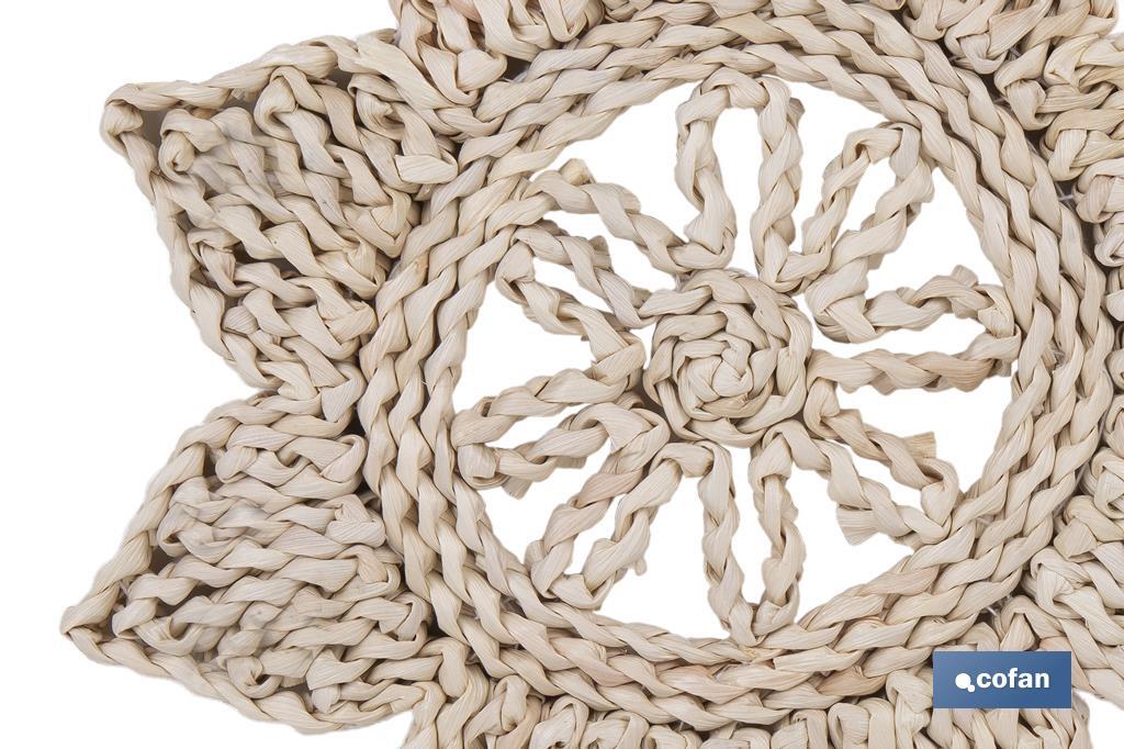 Bajoplatos en forma de estrella | Packs de 6 unidades de salvamanteles individuales | Material: fibra natural | Diámetro: 30 cm | Decoración única y protección para la mesa - Cofan