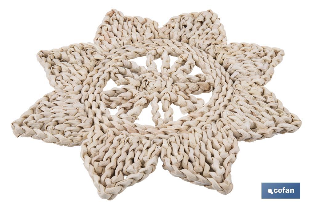 Bajoplatos en forma de estrella | Packs de 6 unidades de salvamanteles individuales | Material: fibra natural | Diámetro: 30 cm | Decoración única y protección para la mesa - Cofan
