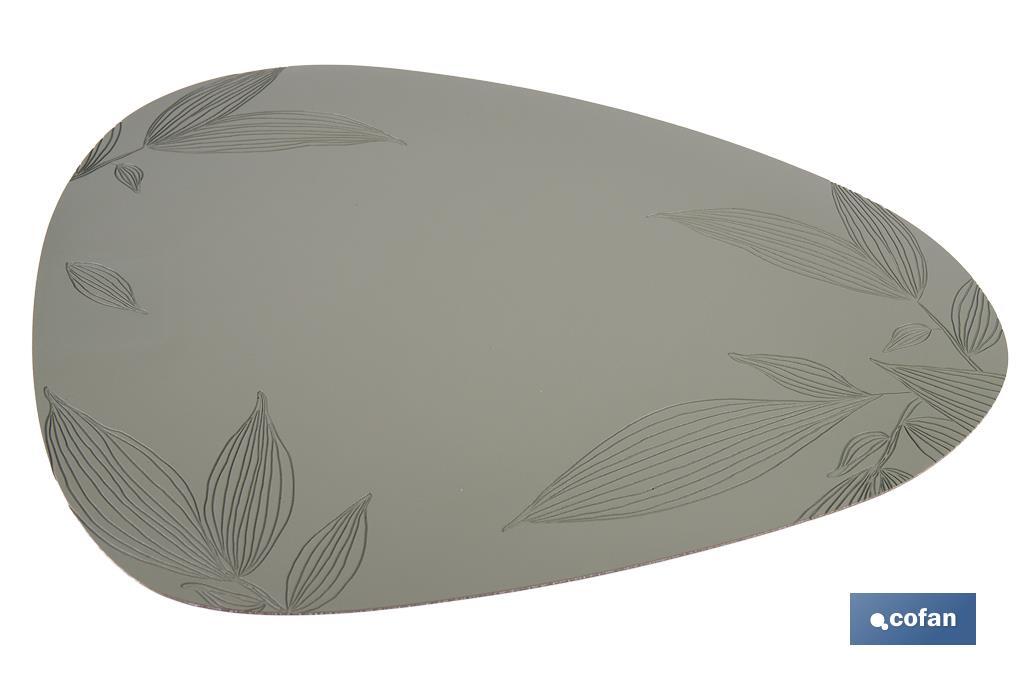 Sous-plat triangulaire | Design avec des motifs imprimés de feuilles | Packs de 6 sets de table individuels | Couleur : vert | Matériau : PVC | Dimensions : 45 x 36 cm - Cofan