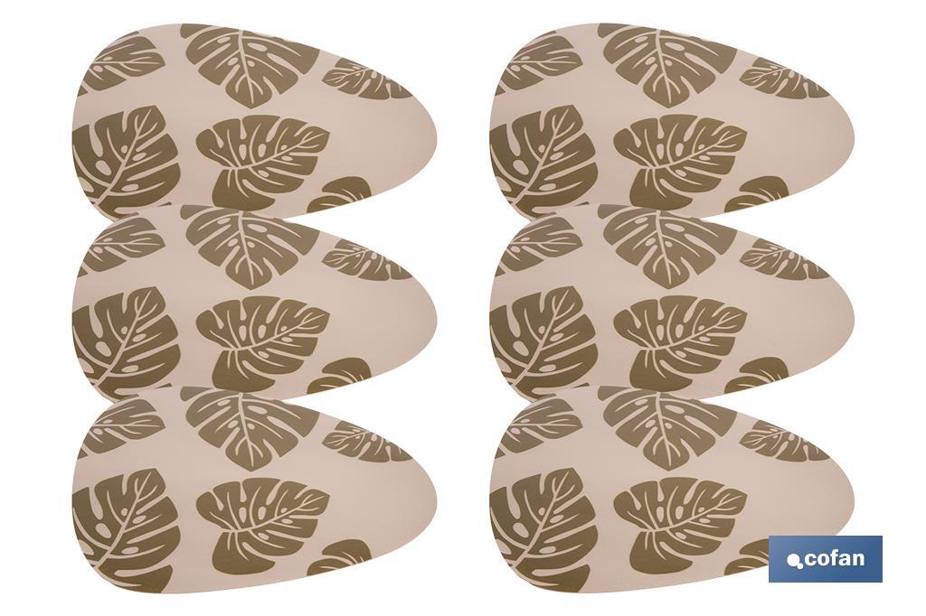 Sous-plat triangulaire avec des motifs de feuilles | Pack de 6 sets de table individuels | Couleur : marron | Matériau : PVC | Dimensions : 45 x 36 cm - Cofan