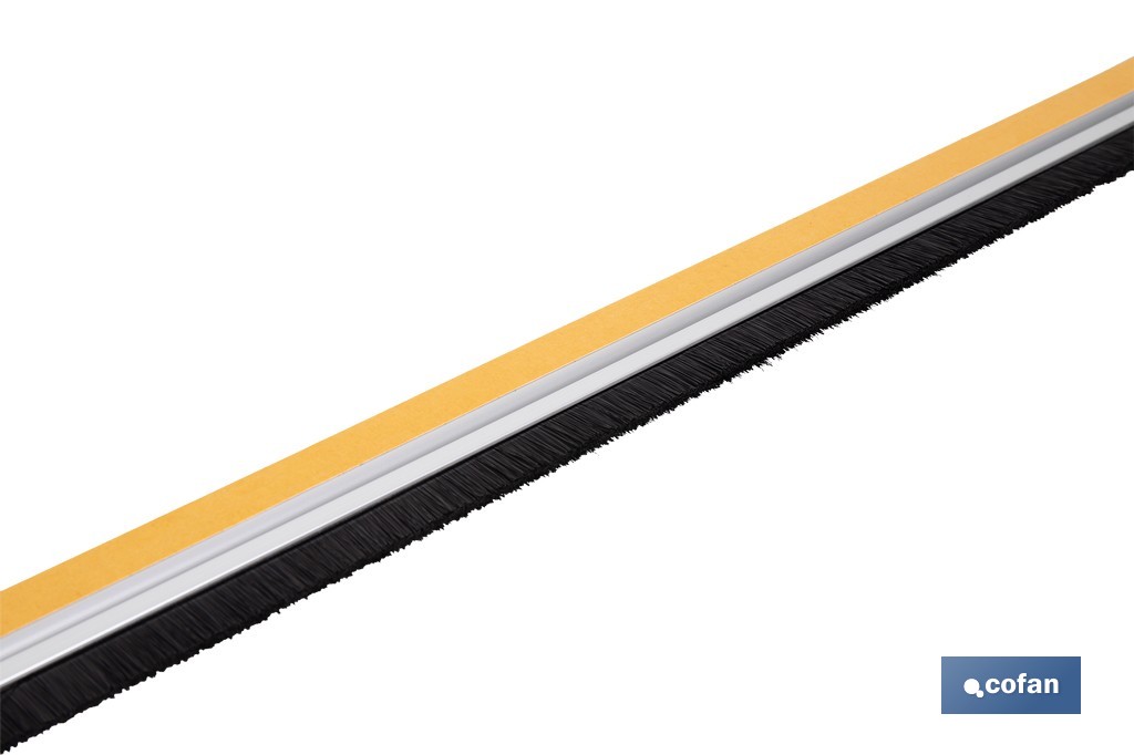 Burlete adhesivo de aluminio con cepillo | Longitud de 92 cm | Disponible en diferentes acabados - Cofan