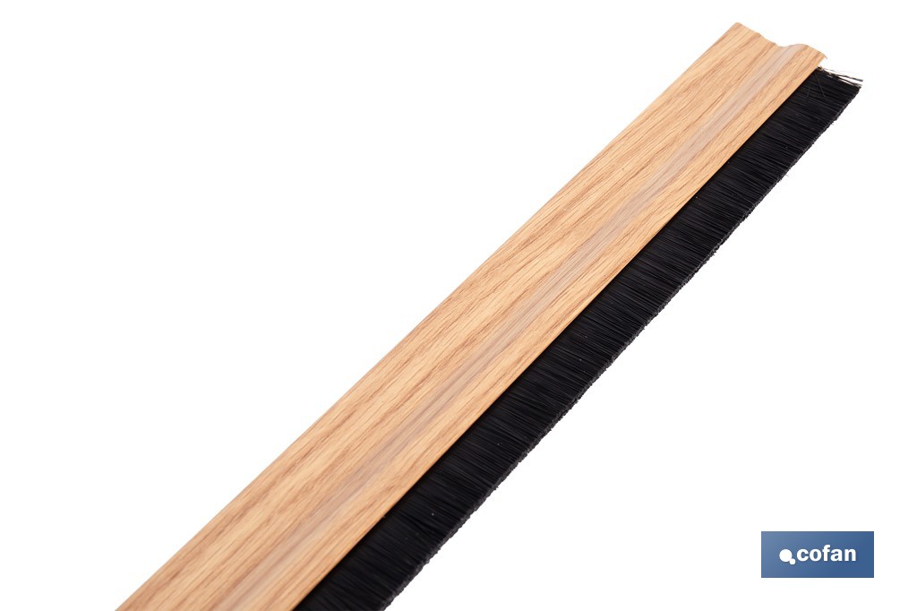 Burlete adhesivo de aluminio con cepillo | Longitud de 92 cm | Disponible en diferentes acabados - Cofan