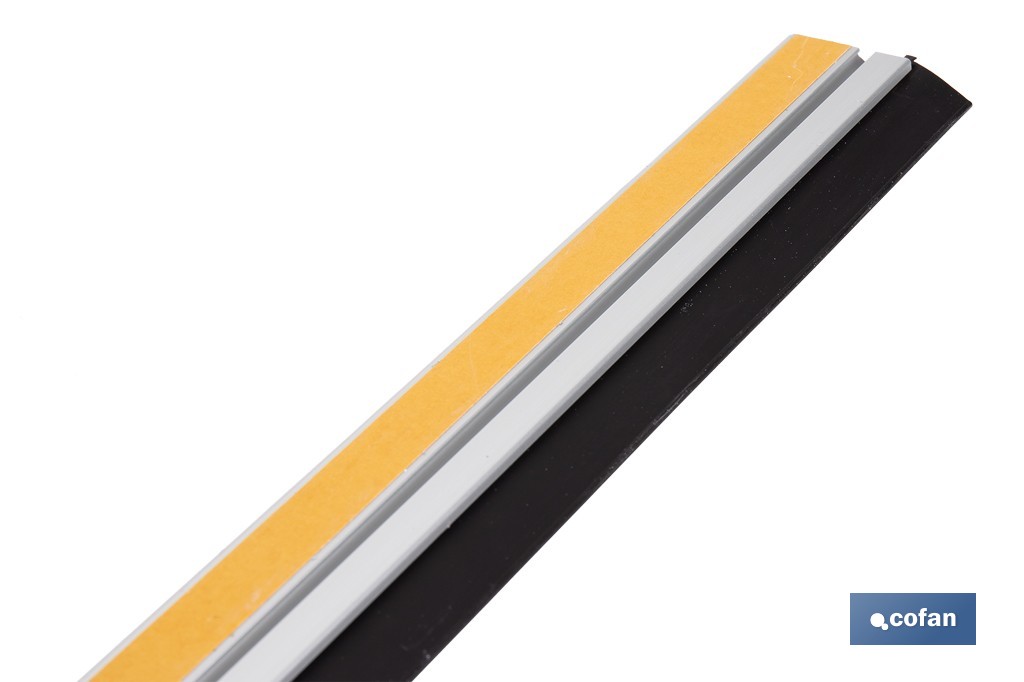 Burlete adhesivo de aluminio con labio de goma | Longitud de 105 cm | Disponible en diferentes acabados - Cofan