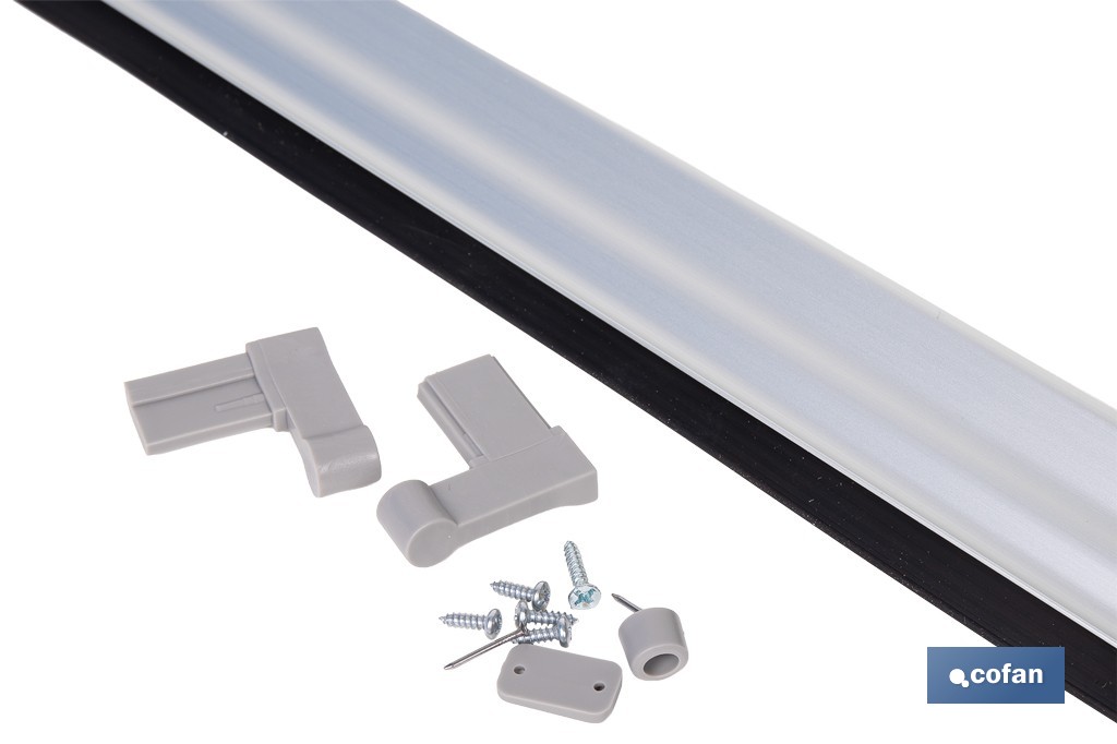 Burlete basculante de aluminio con labio de caucho | Longitud de 93 cm | Disponible en diferentes acabados - Cofan