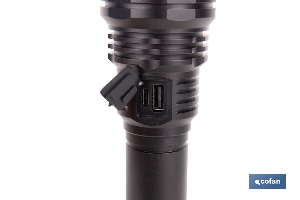 Linterna LED de alta potencia | Recargable con 6 modos de luz | Disponible en dos potencias: 18.000 lm y 10.000 lm - Cofan