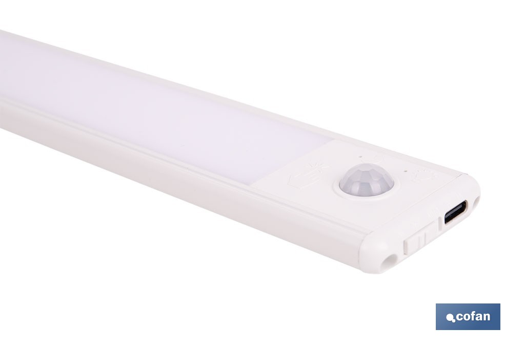 Aplique LED recargable con sensor de movimiento | Iluminación regulable con tecnología CCT | Disponible en dos medidas diferentes - Cofan