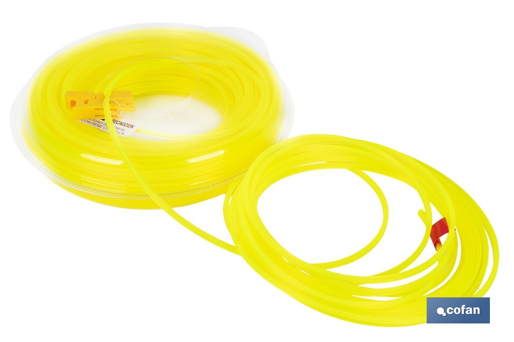Hilo cuadrado de nylon para desbrozadora | Alta resistencia, compatible con mayoría de desbrozadoras | Medidas del hilo: 3 mm x 42 m - Cofan