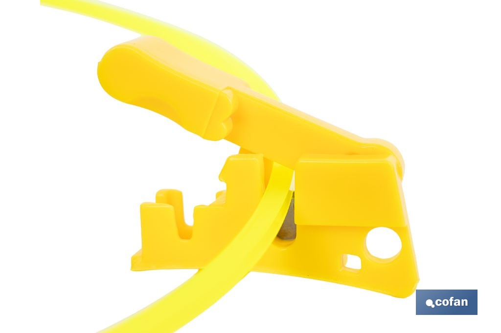 Hilo cuadrado de nylon para desbrozadora | Alta resistencia, compatible con mayoría de desbrozadoras | Medidas del hilo: 3 mm x 42 m - Cofan