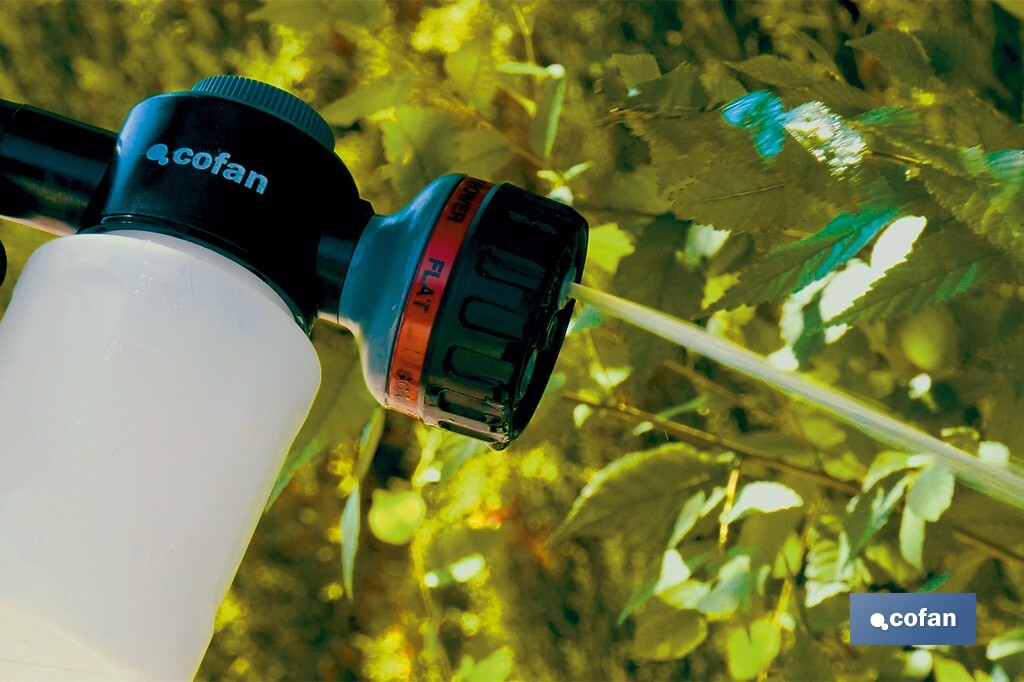 Spray gun with 6 spray patterns and 500ml soap dispenser   - Cofan