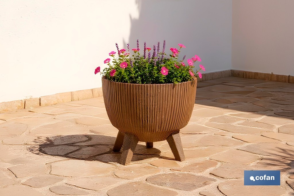 Decorative plant pots with detachable legs | Round ribbed plant pot | UV-resistance | Available in different colours and sizes  - Cofan